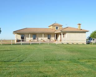 Außenansicht von Country house zum verkauf in Palacios de Goda