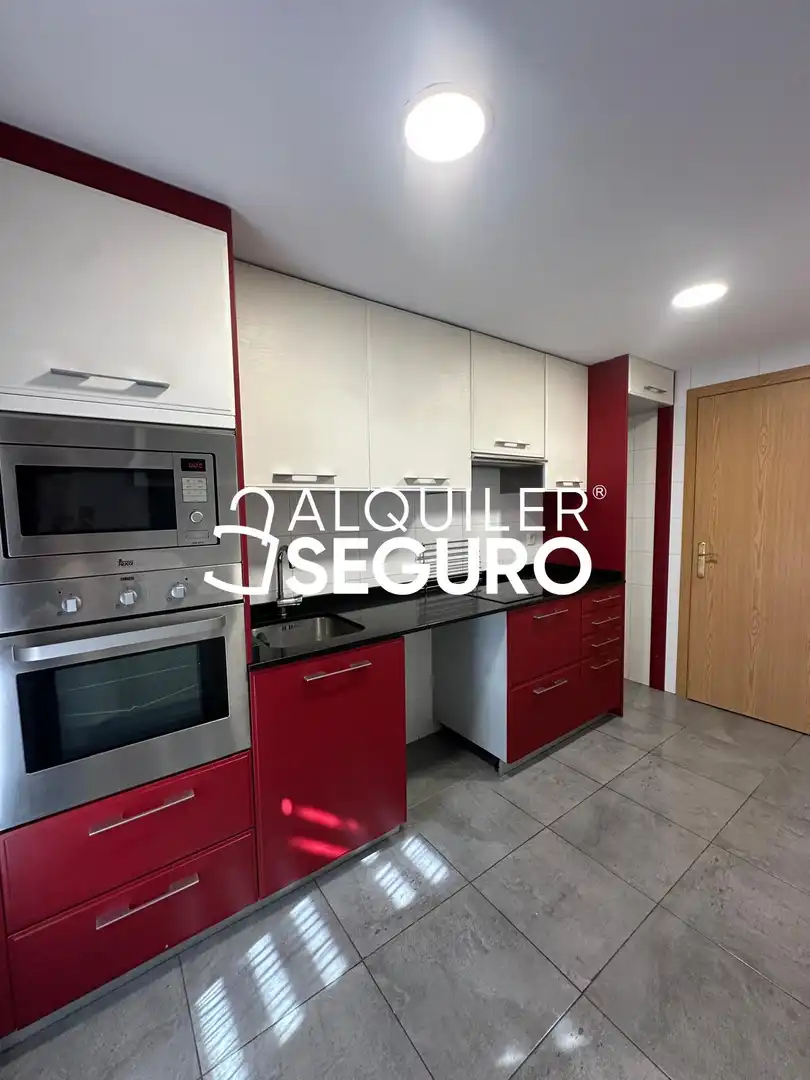 Cuina de Pis de lloguer en Arroyomolinos (Madrid) amb Aire condicionat, Calefacció i Terrassa