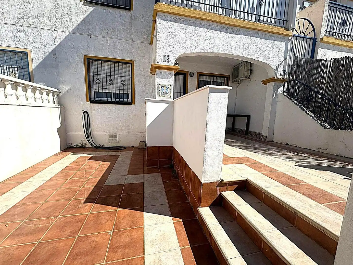 Terrassa de Casa o xalet en venda en Torrevieja amb Moblat i Piscina comunitària