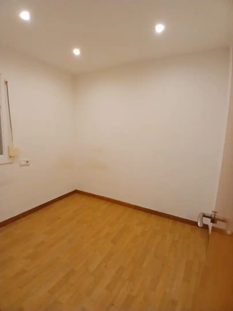Flat for rent in Badalona  with Parquet flooring and Balcony