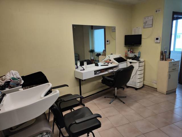 Local comercial en Alquiler en Avenida das Américas en Residencia - Abella