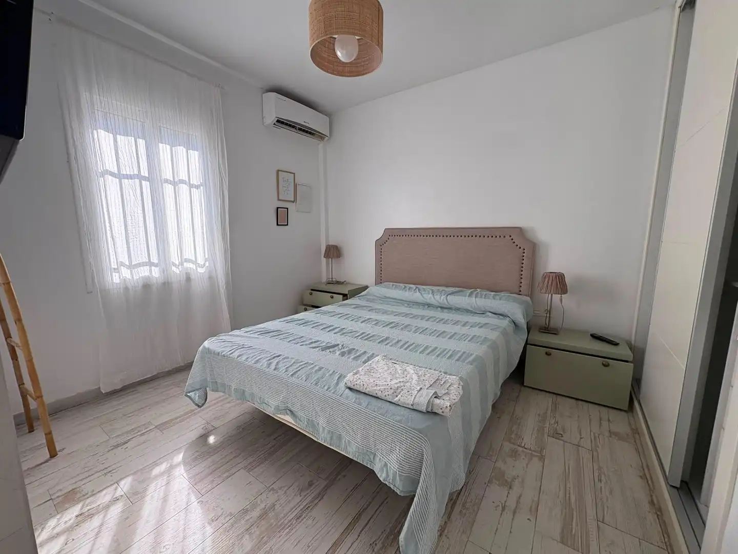 Dormitori de Casa adosada en venda en Los Barrios