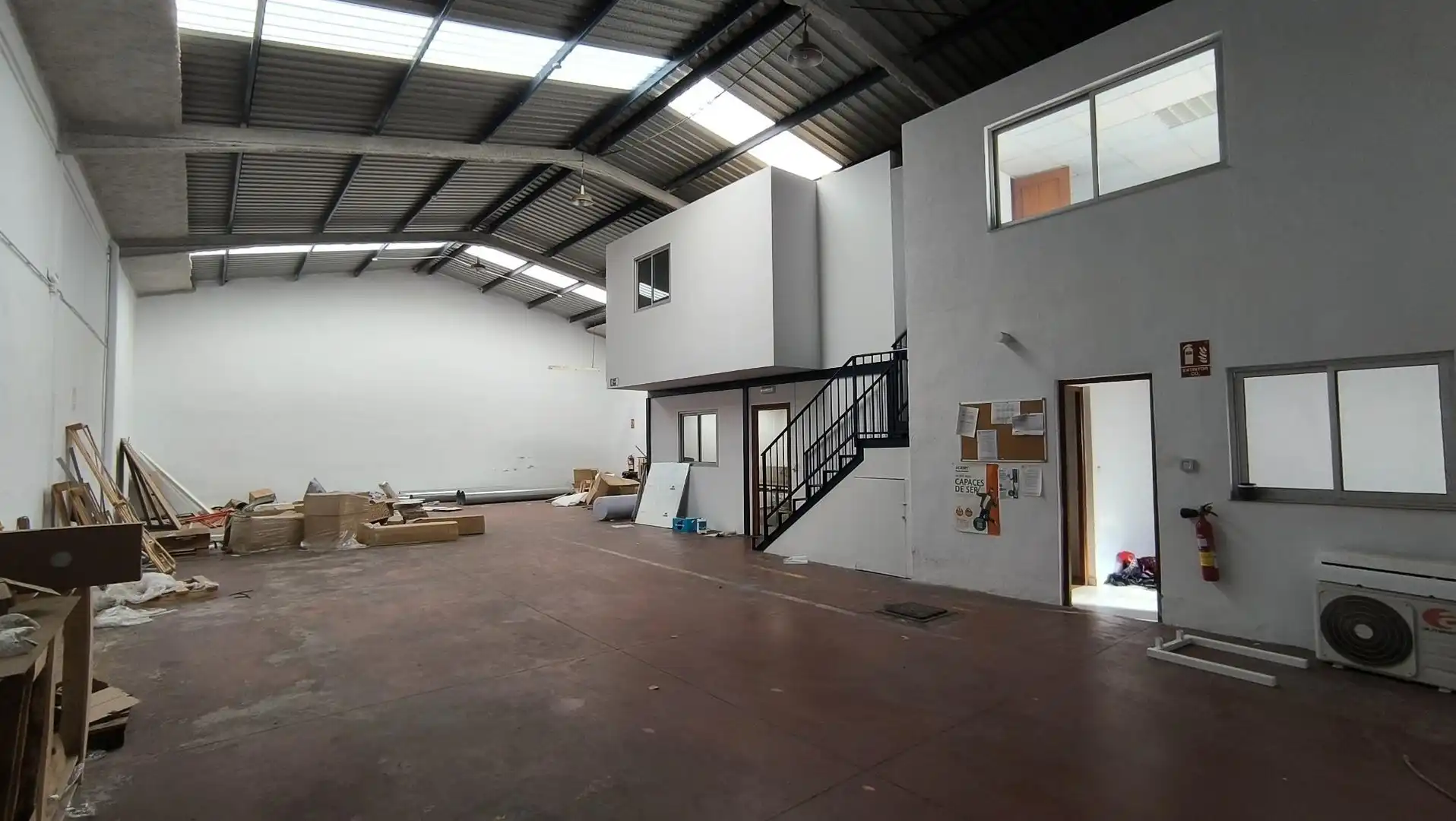 Fabrikhallen zur Miete in Málaga Capital