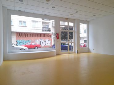 Business premises to rent in Tui