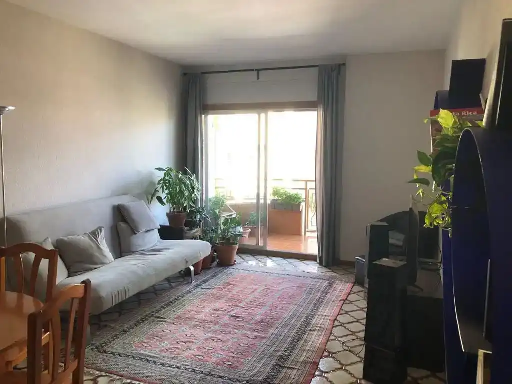 Sala d'estar de Pis en venda en  Barcelona Capital amb Balcó