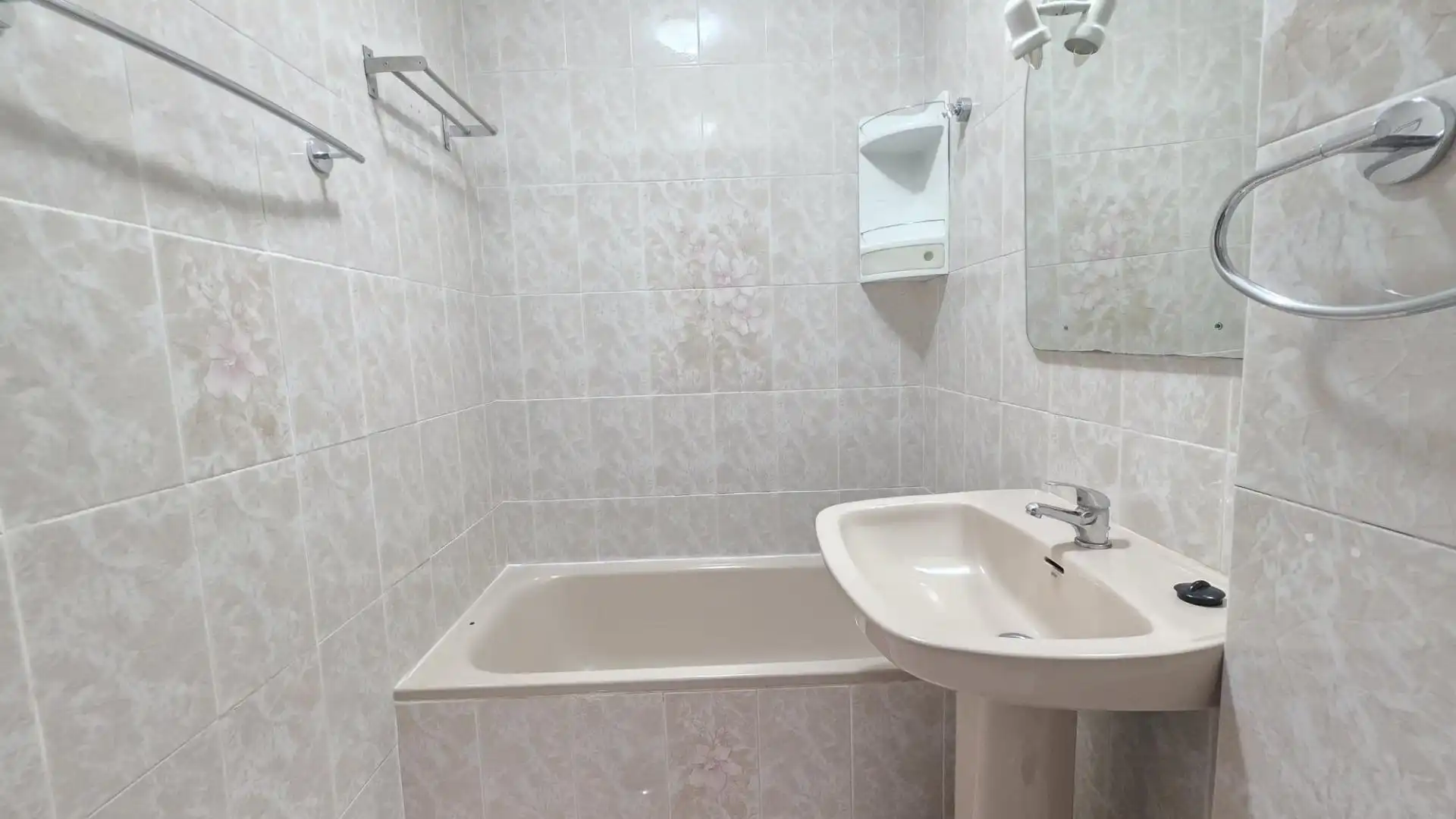 Baño de Piso en venta en Camas con Aire acondicionado y Balcón