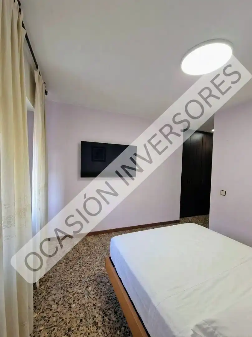 Living room of Flat for sale in Zaragoza  with Heating, Terrace and Storage room
