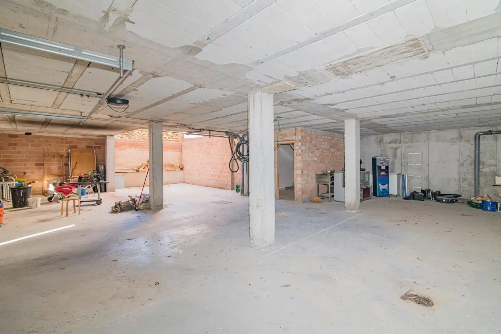 Edificio en venta en Moraleda de Zafayona