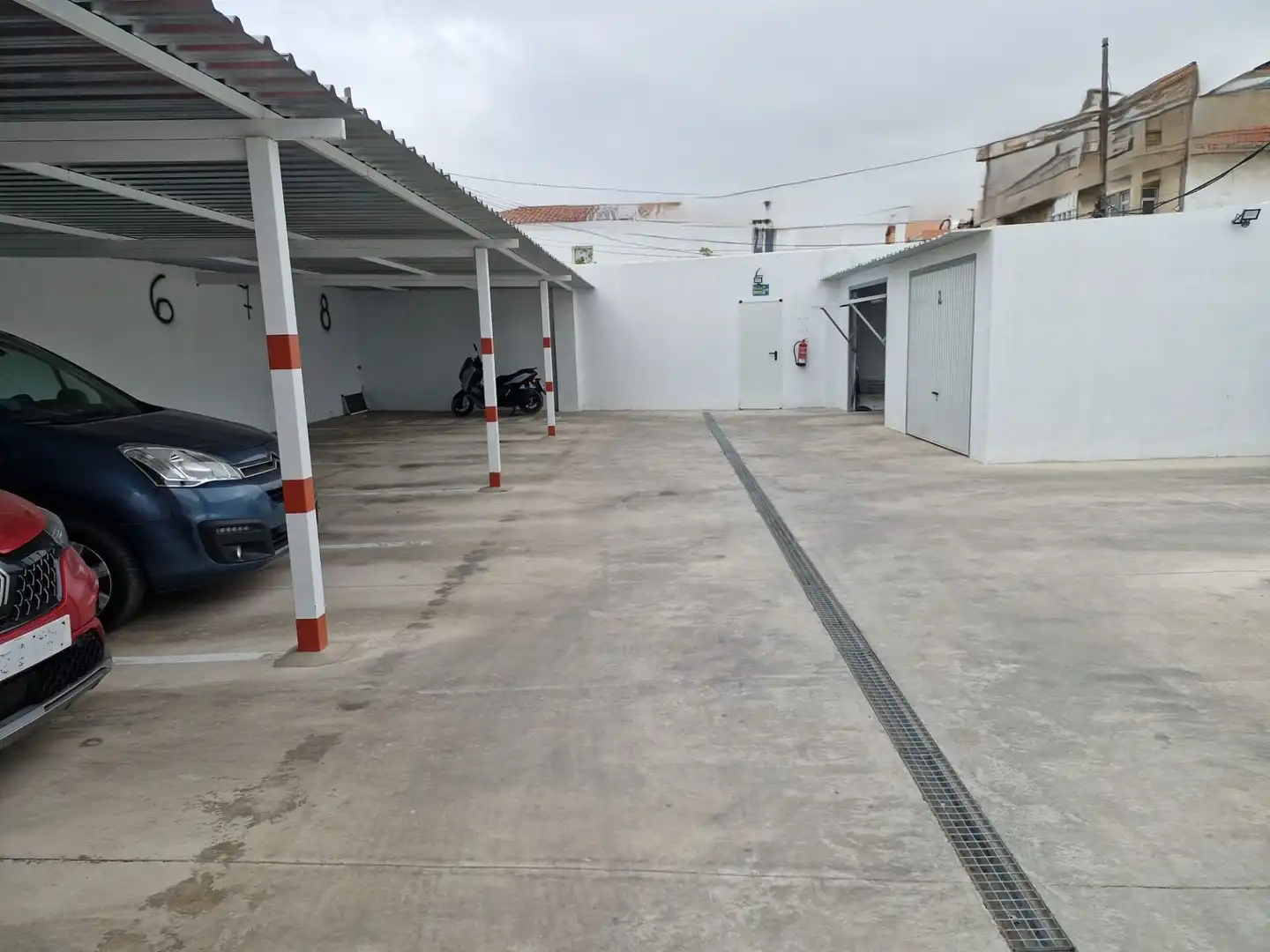 Aparcament de Casa o xalet en venda en La Línea de la Concepción