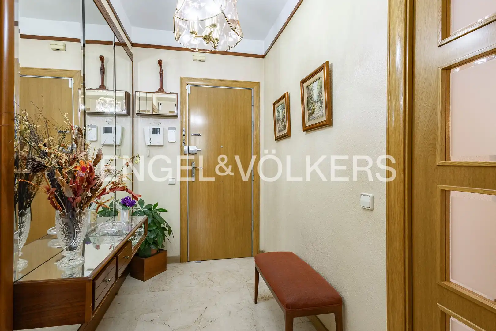 Flat for sale in Barcelona  with Air Conditioner, Heating and Balcony