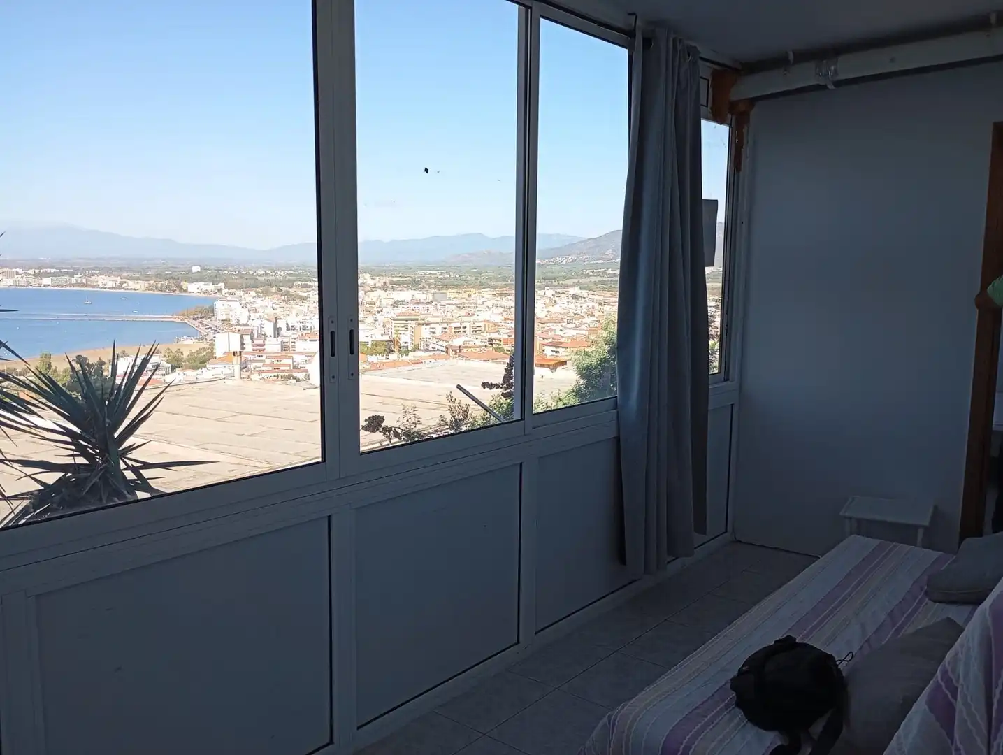 Dormitori de Apartament en venda en Roses