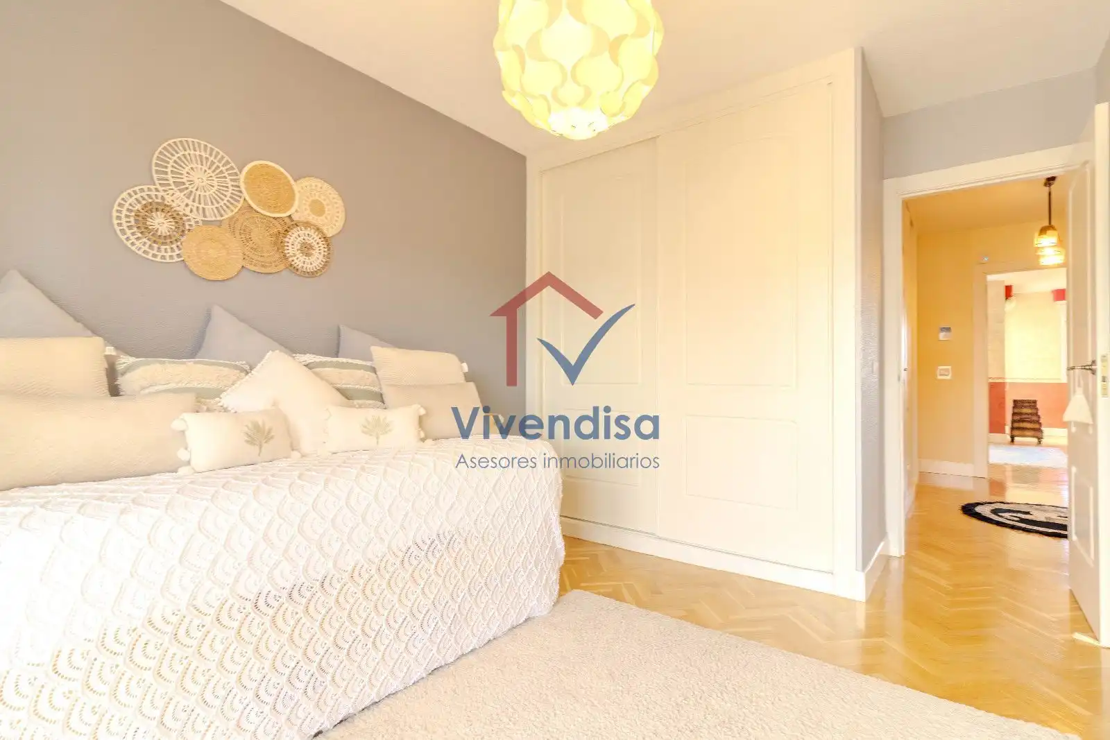 Habitación de Casa adosada en venta en Cabanillas del Campo con Terraza y Piscina
