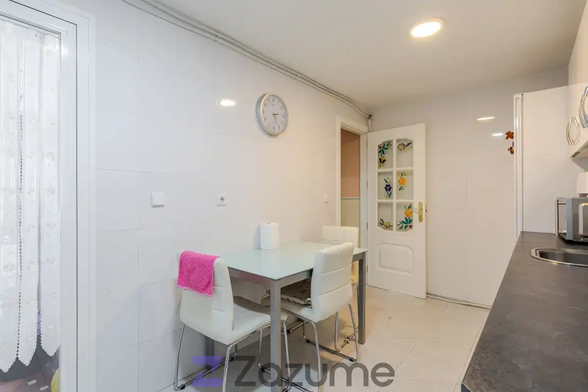 Küche von Wohnung zur Miete in Madrid mit Klimaanlage, Heizung und Terrasse