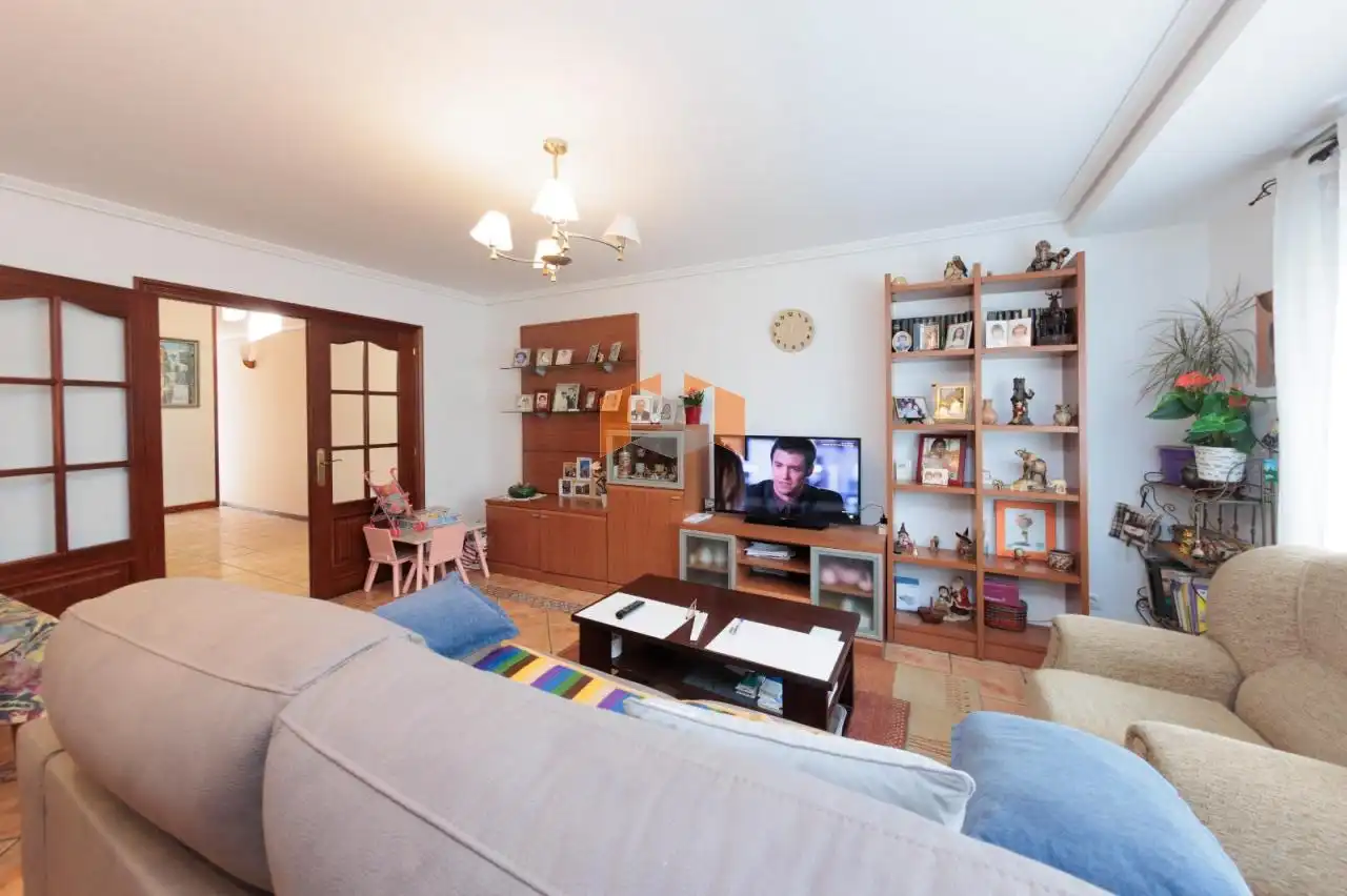 Living room of Houses for sale in Vigo   with Heating, Private garden and Parquet flooring