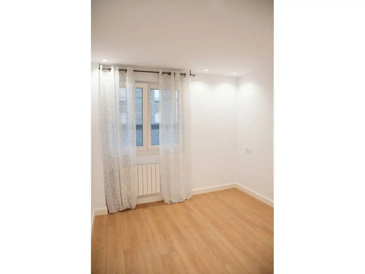 Bedroom of Flat for sale in Laredo  with Heating