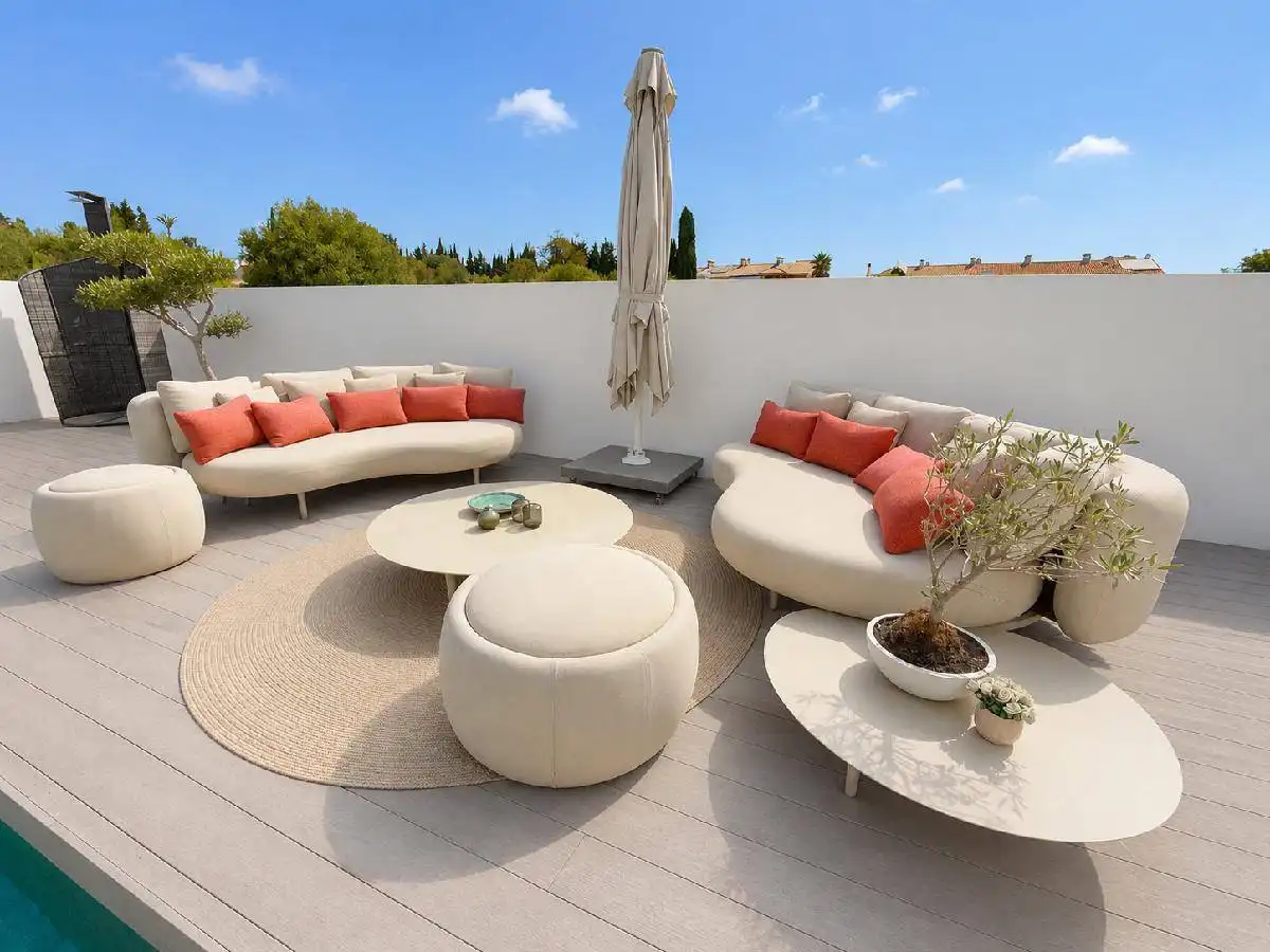Chalet con piscina en venta en San Pedro de Alcántara, imagen 3