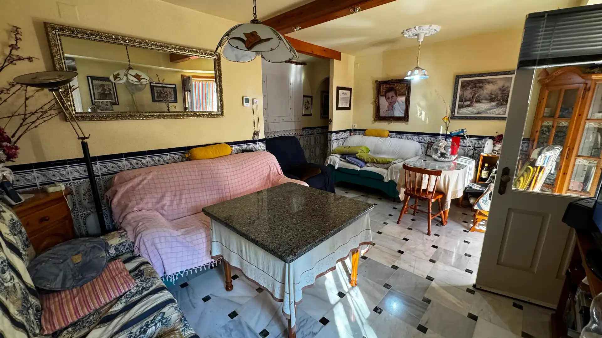 Sala d'estar de Casa o xalet en venda en Torredembarra amb Aire condicionat, Calefacció i Jardí privat