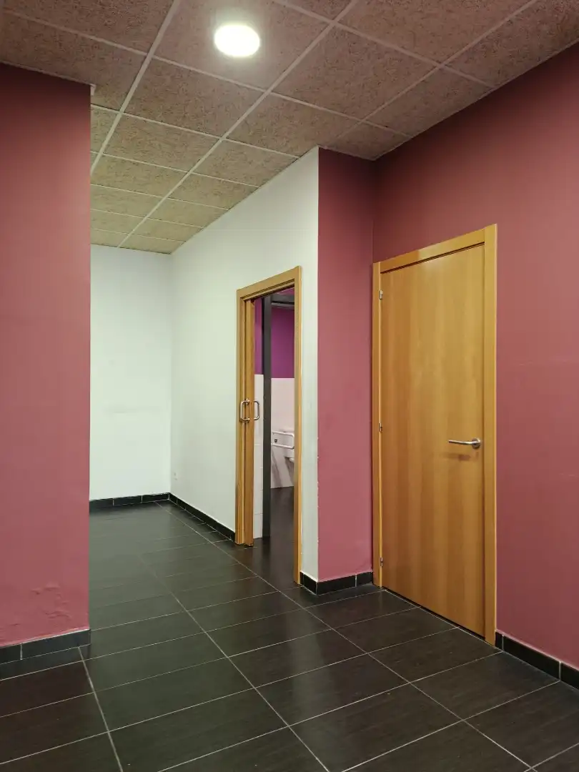 Local comercial en alquiler en Carrer de la Creu, imagen 4