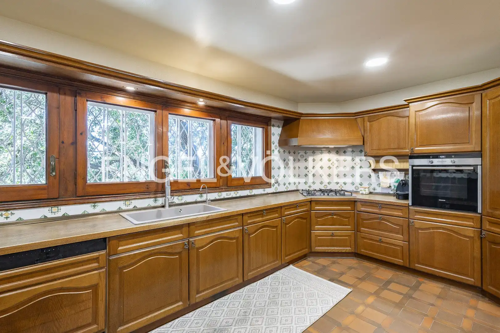 Cocina de Casa o chalet de alquiler en Gavà con Aire acondicionado, Calefacción y Jardín privado