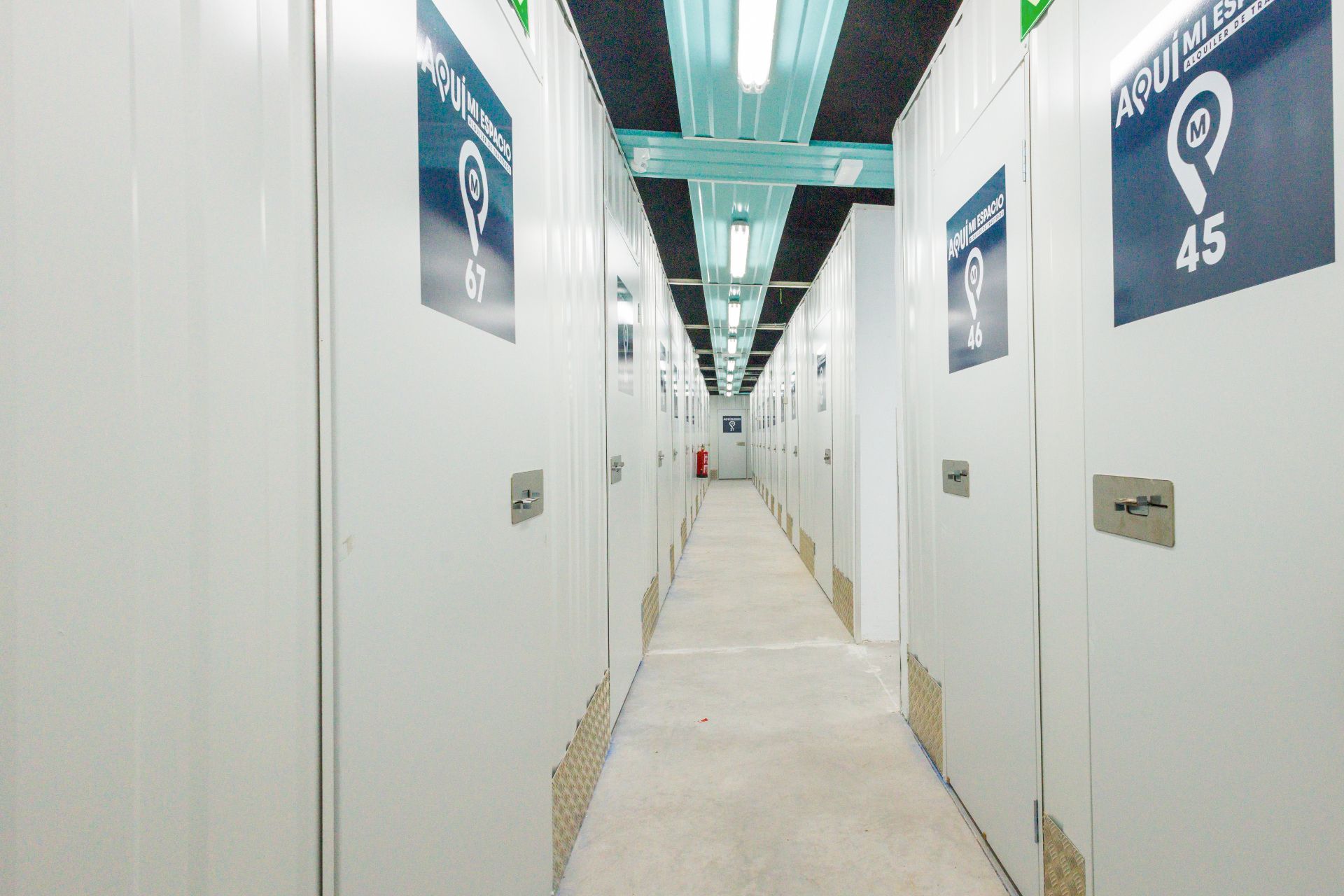 Box room for rent in Calle Hermanos del Moral, 47, Opañel, Carabanchel