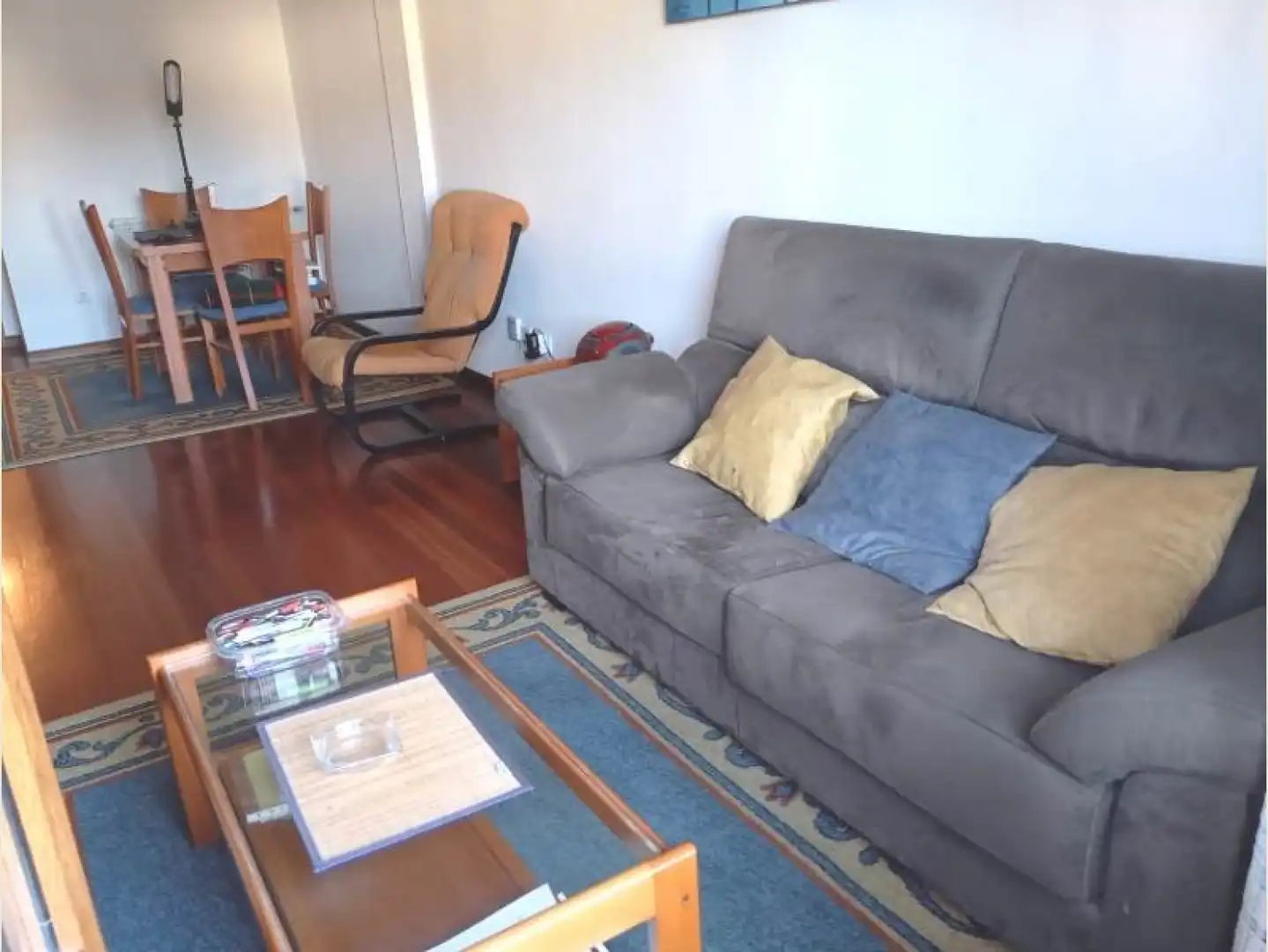 Sala de estar de Piso en venta en Cartes con Calefacción, Parquet y Terraza