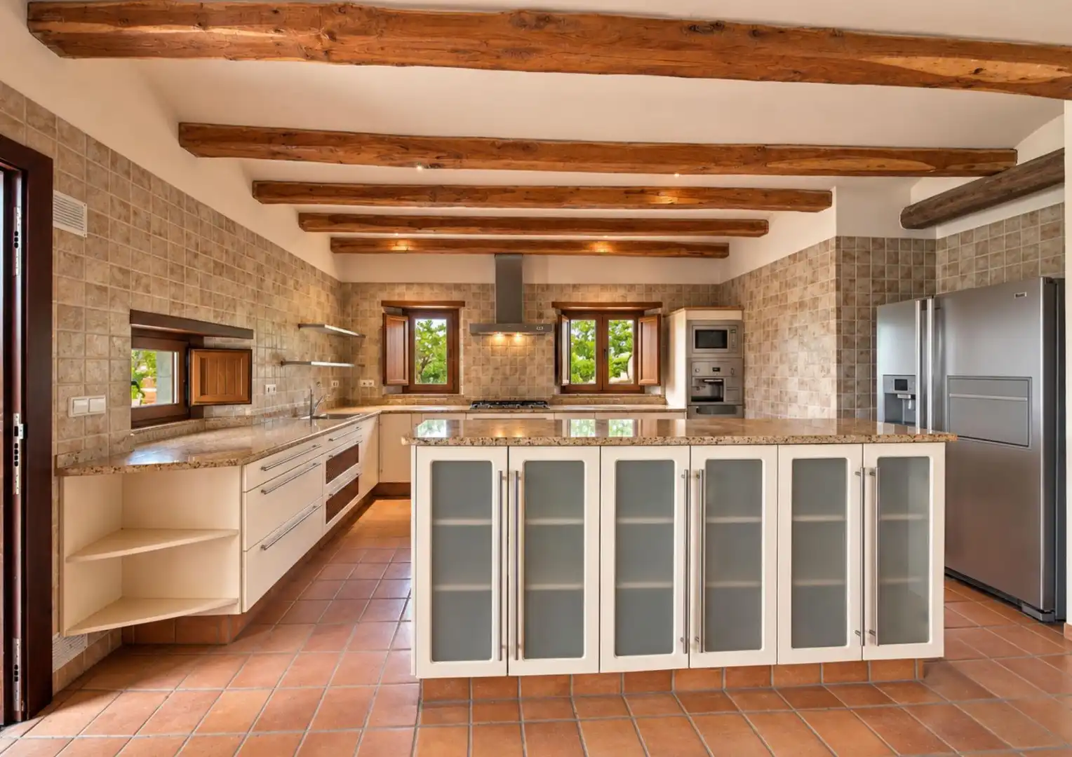 Cuina de Finca rústica en venda en Vilobí d'Onyar amb Jardí privat, Terrassa i Piscina