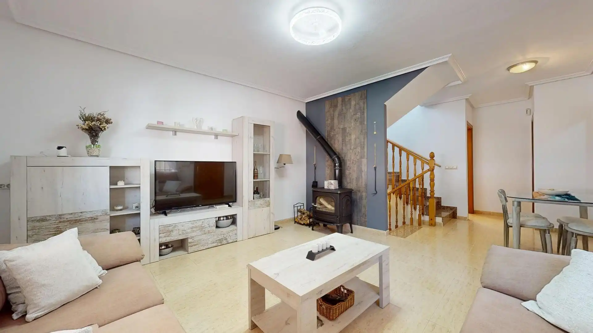 Sala de estar de Casa adosada en venta en San Pedro del Pinatar con Aire acondicionado, Terraza y Trastero