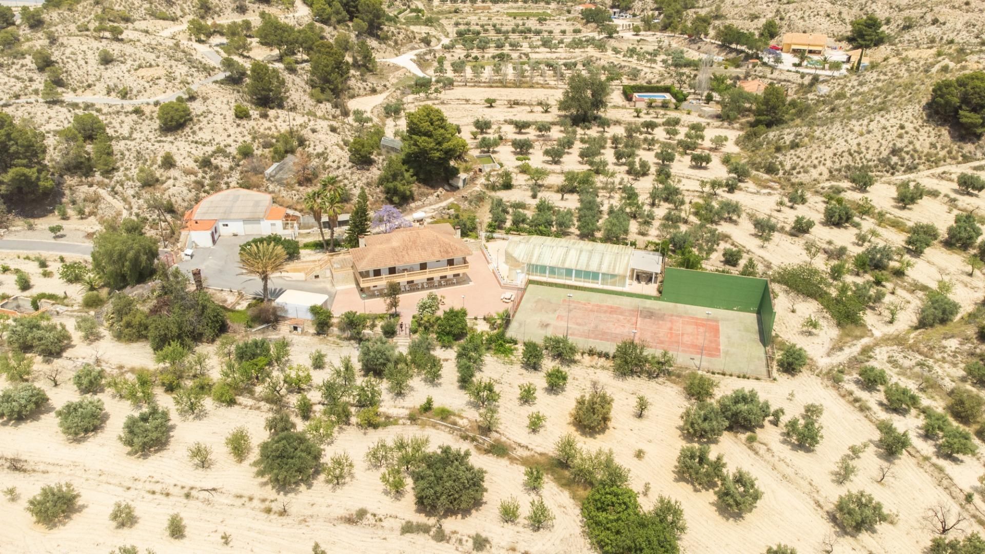 Jardí de Casa o xalet en venda en Jijona / Xixona amb Calefacció, Jardí privat i Traster