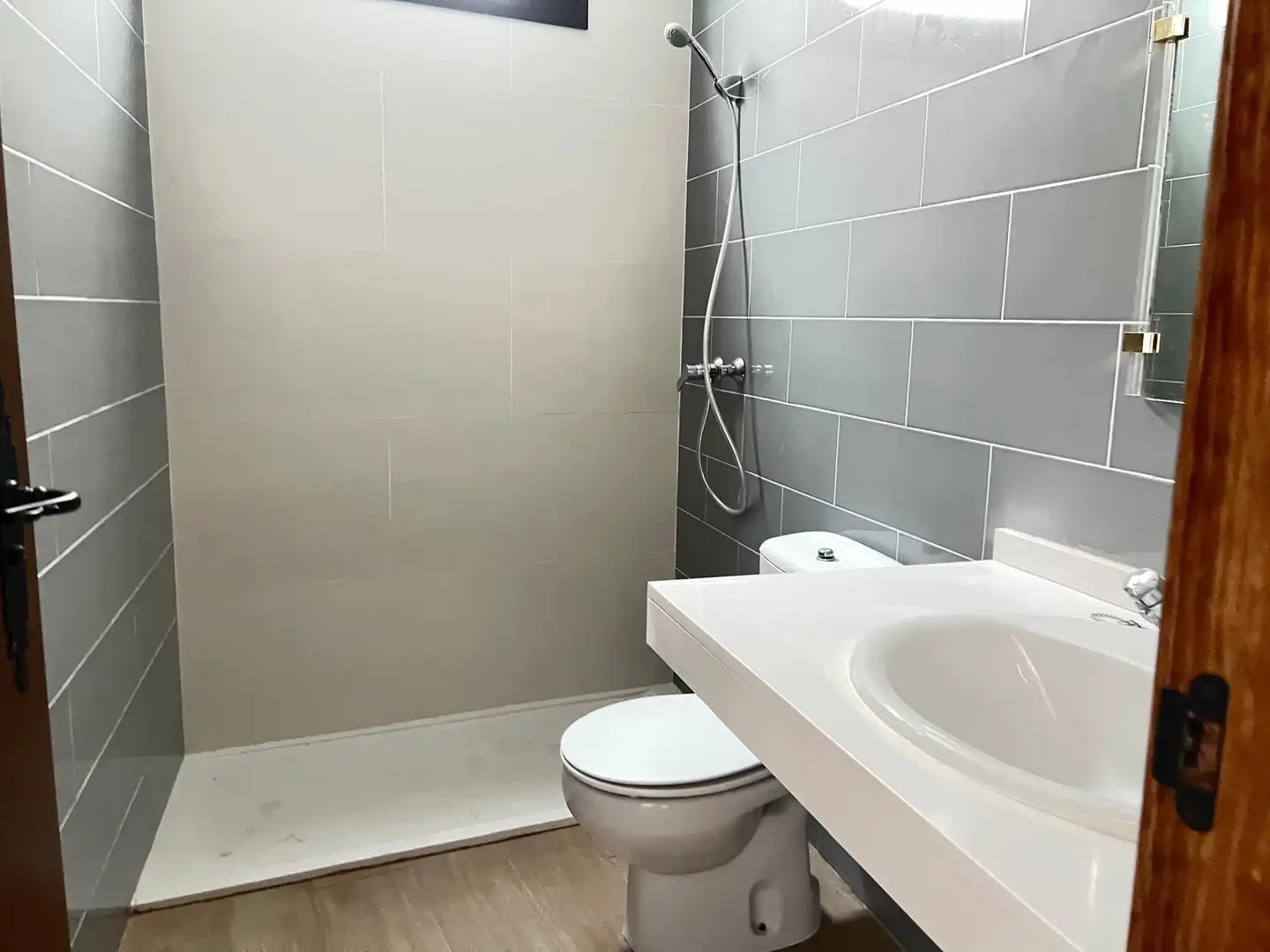 Bathroom of Houses for sale in Cuevas Bajas  with Swimming Pool and Balcony