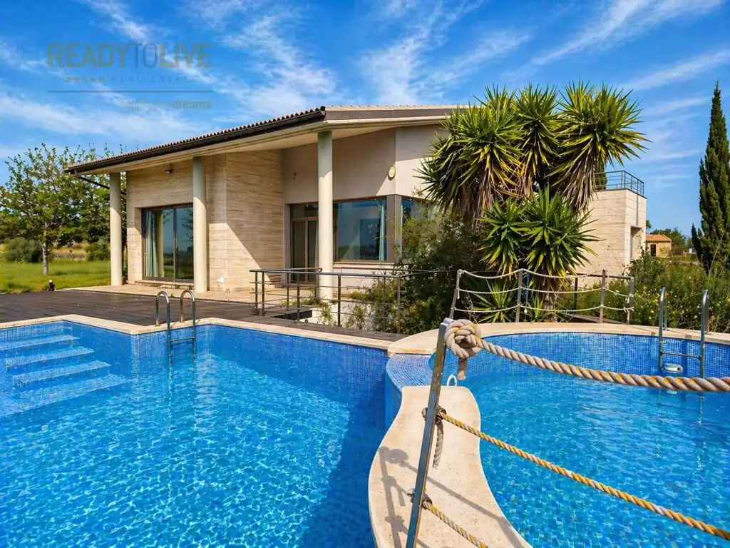 Swimming pool of Country homes for sale in Santa Margalida  with Air Conditioner, Heating and Private garden