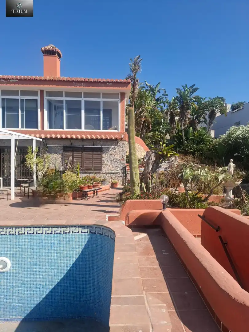 Vista exterior de Casa o xalet en venda en Almuñécar