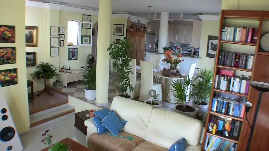 Sala d'estar de Casa o xalet en venda en Torrox amb Aire condicionat, Calefacció i Jardí privat