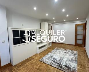 Living room of Flat to rent in Torrejón de Ardoz  with Heating