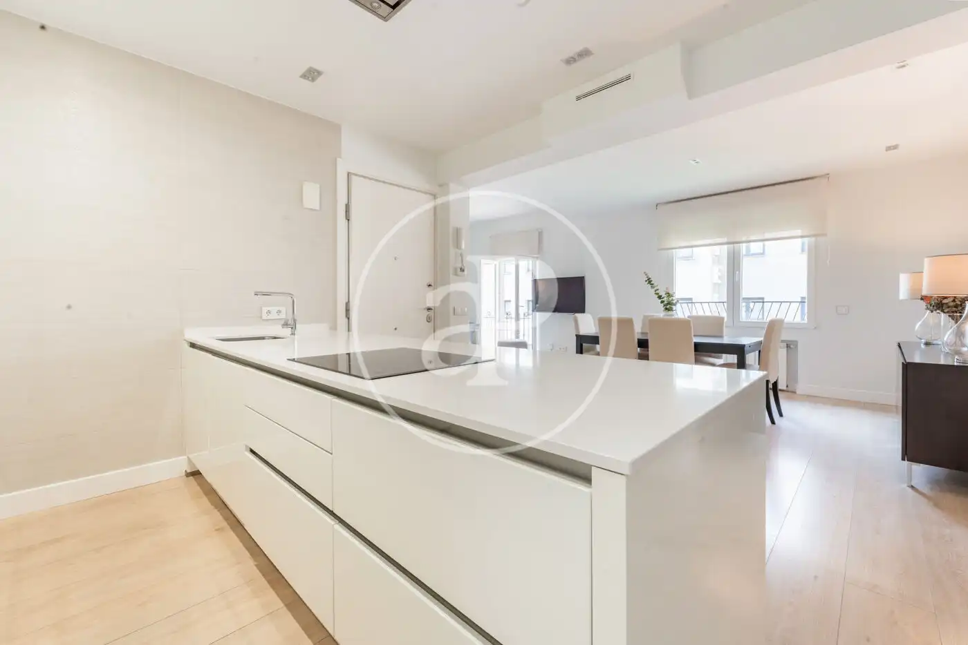 Flat with terrace for sale in Calle de Alcántara, imagen 19