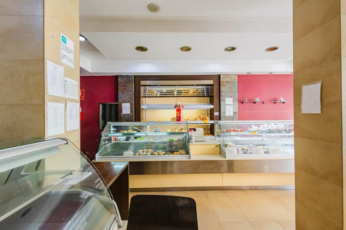 Local en venta en Marbella con Calefacción