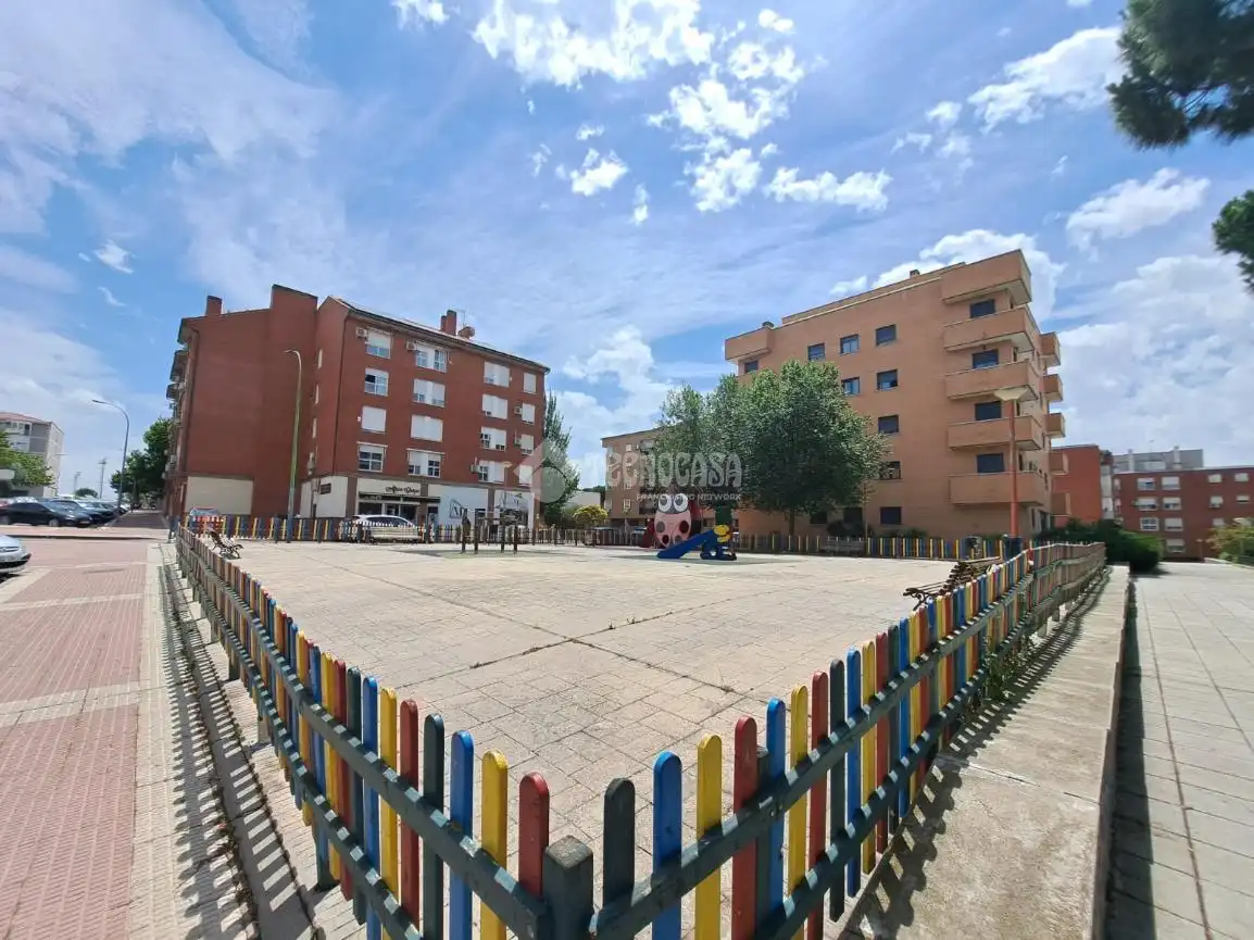 Appartement à vendre à Reyes