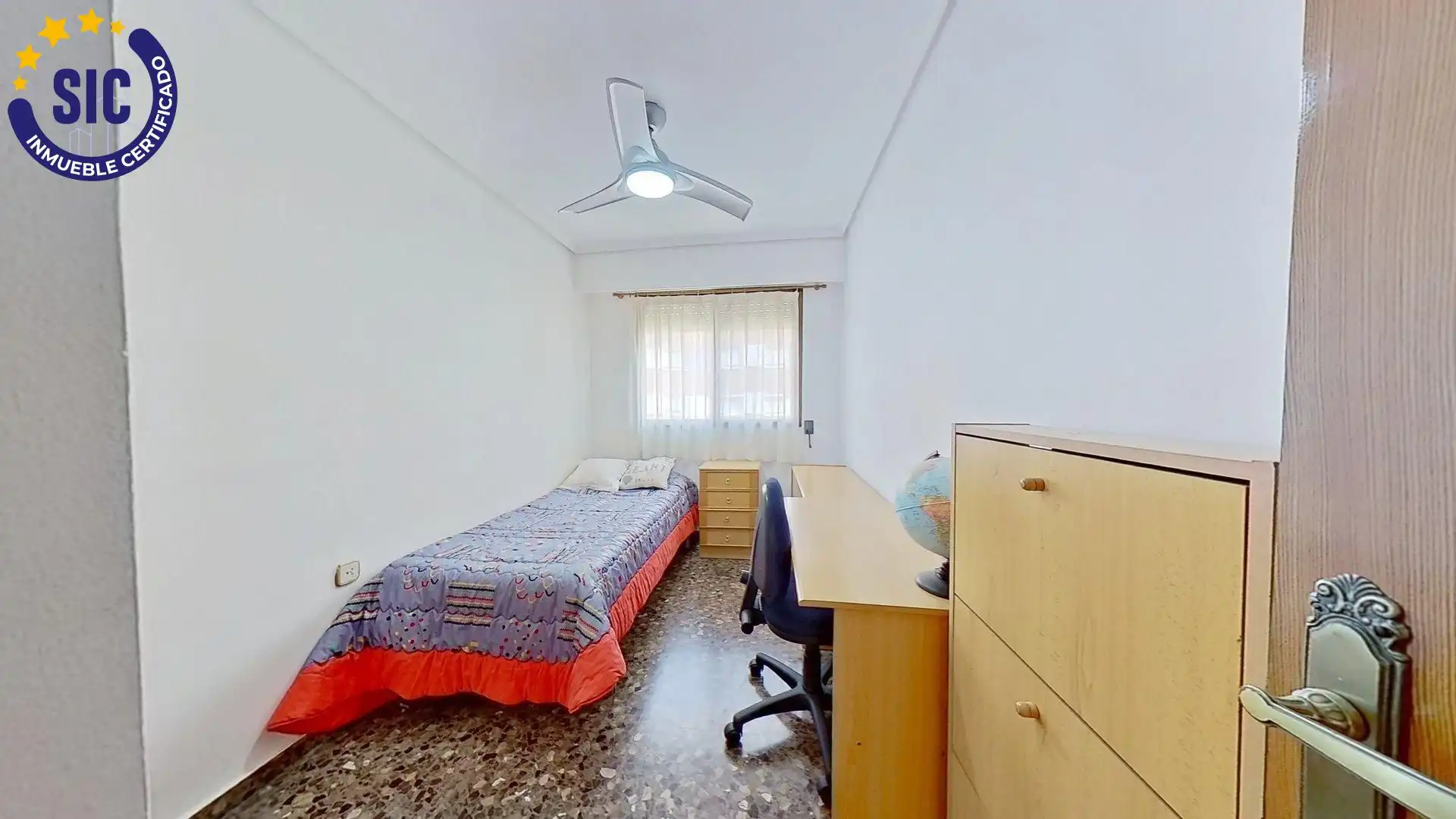 Habitación de Piso en venta en Valencia con Aire acondicionado, Calefacción y Balcón