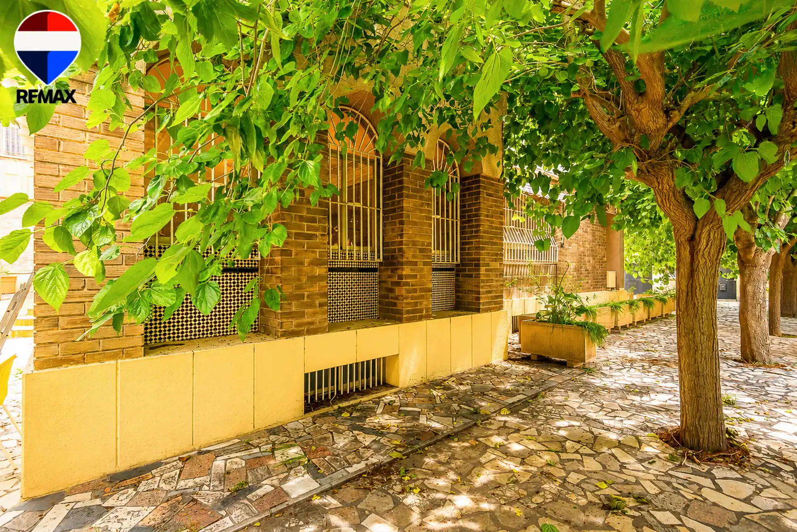 Vista exterior de Casa o xalet en venda en Sant Joan d'Alacant amb Aire condicionat, Jardí privat i Terrassa