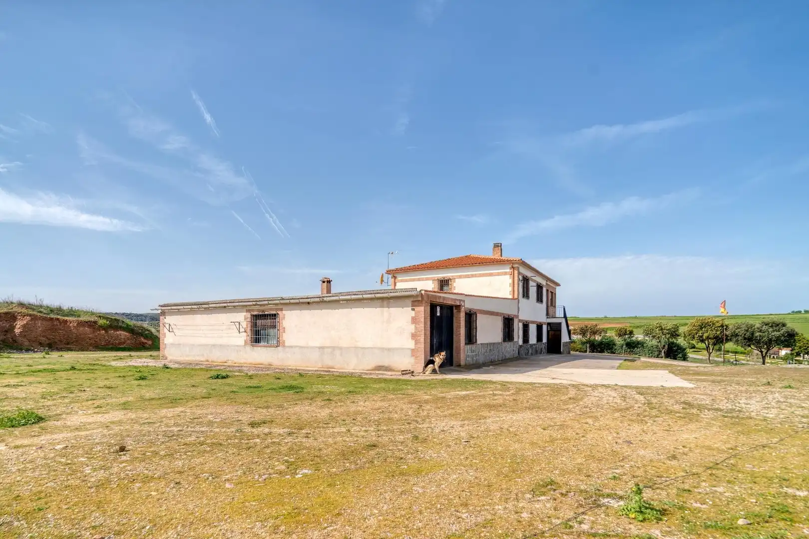 Vista exterior de Casa o xalet en venda en San Martín de Pusa amb Aire condicionat, Calefacció i Jardí privat