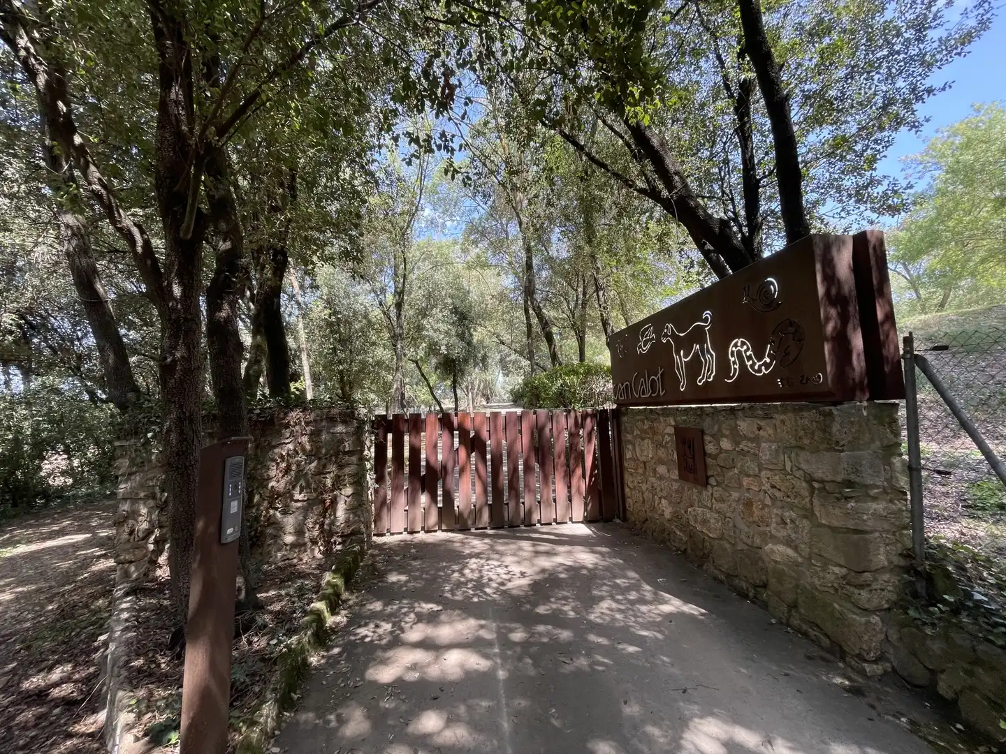 Vista exterior de Finca rústica en venta en Cornellà del Terri con Trastero y Piscina