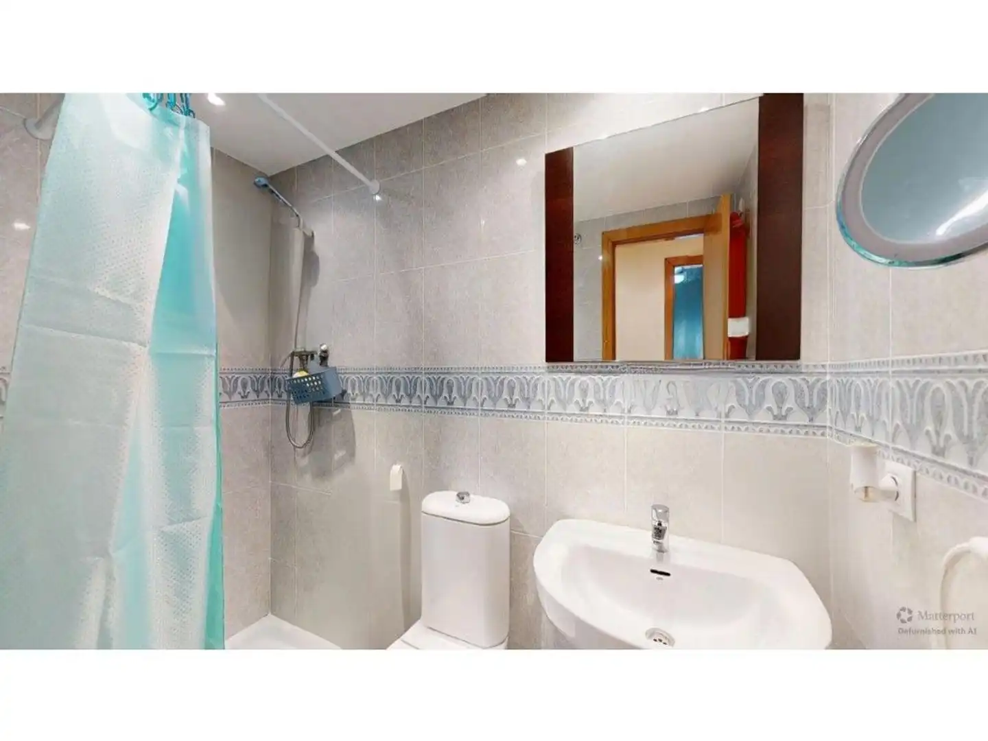 Baño de Piso en venta en Mislata con Aire acondicionado, Jardín privado y Terraza