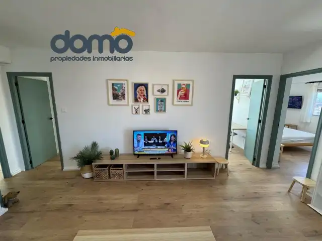Sala de estar de Piso para compartir en Granada con Parquet, Amueblado y Lavadora