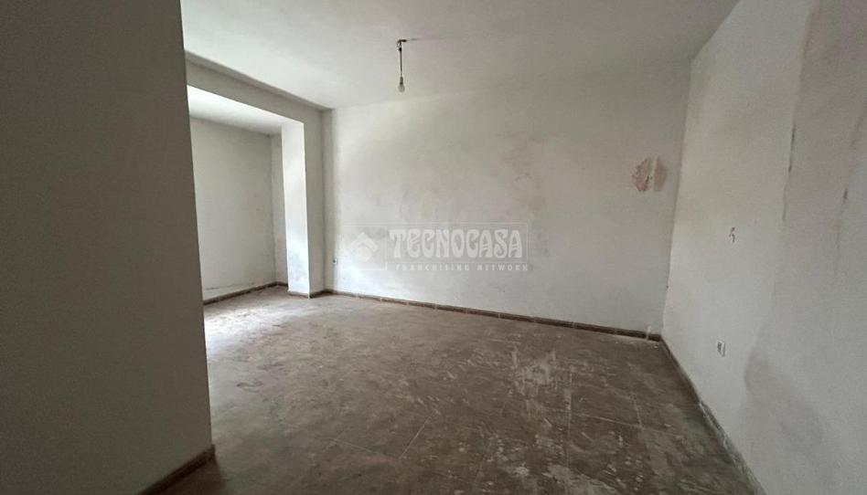 Foto 1 de Casa adosada en venda a Iznalloz, Granada