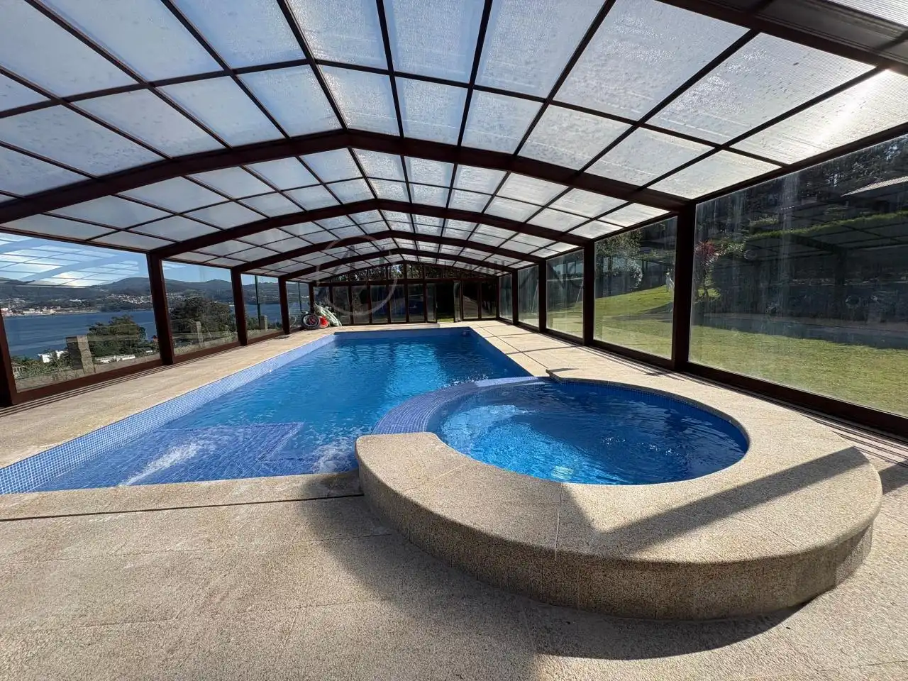 Piscina de Casa o chalet en venta en Poio con Calefacción, Jardín privado y Parquet