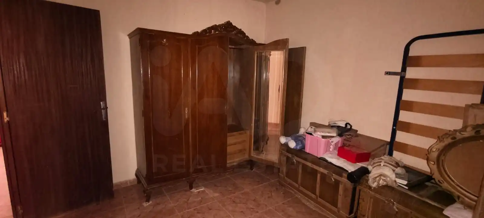 Dormitori de Finca rústica en venda en Lora del Río amb Aire condicionat i Calefacció