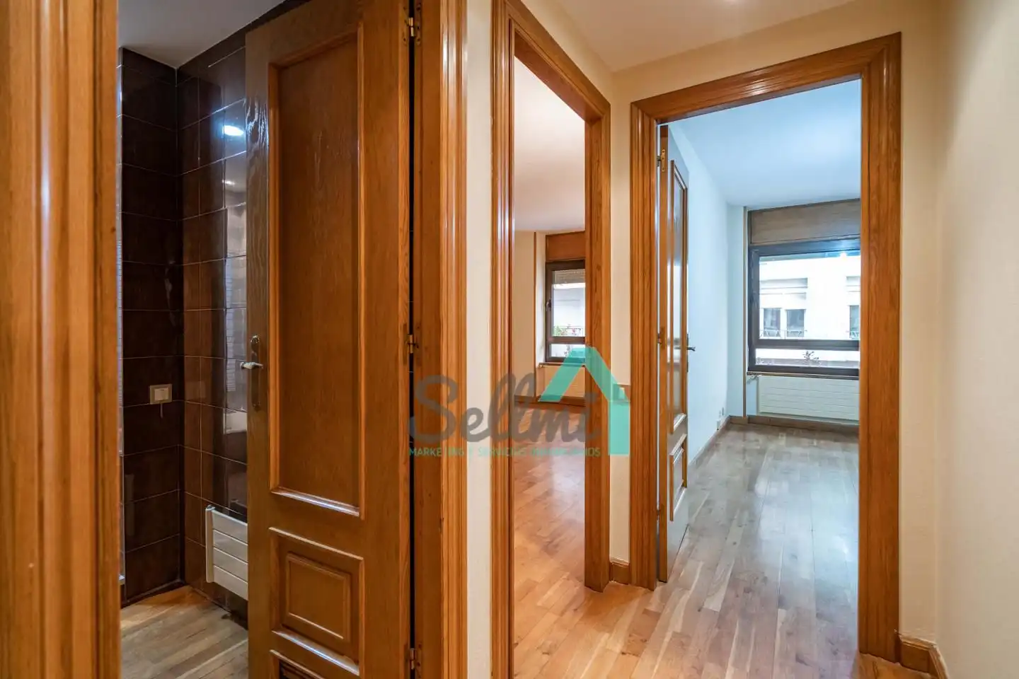 Piso en venta en Oviedo  con Calefacción, Parquet y Terraza