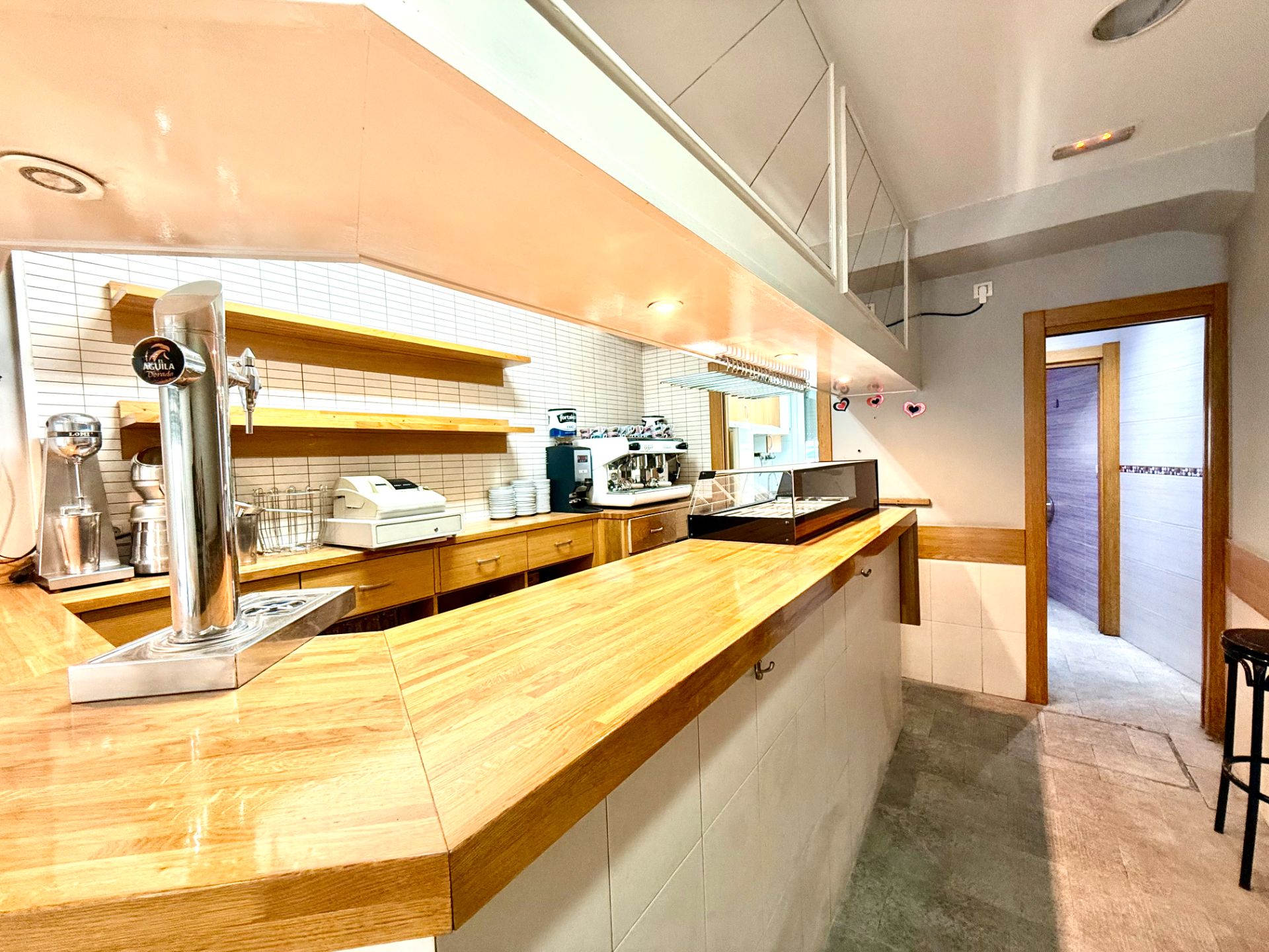 Local en venda a Aizpuru Kalea, 10, Txabarri - La Unión - Vista Alegre