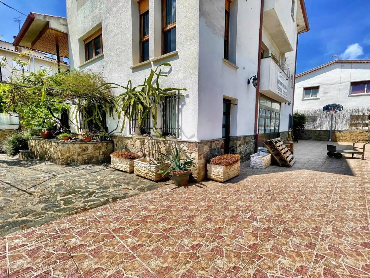 Terraza de Casa o chalet en venta en Cerdanyola del Vallès con Calefacción, Jardín privado y Terraza