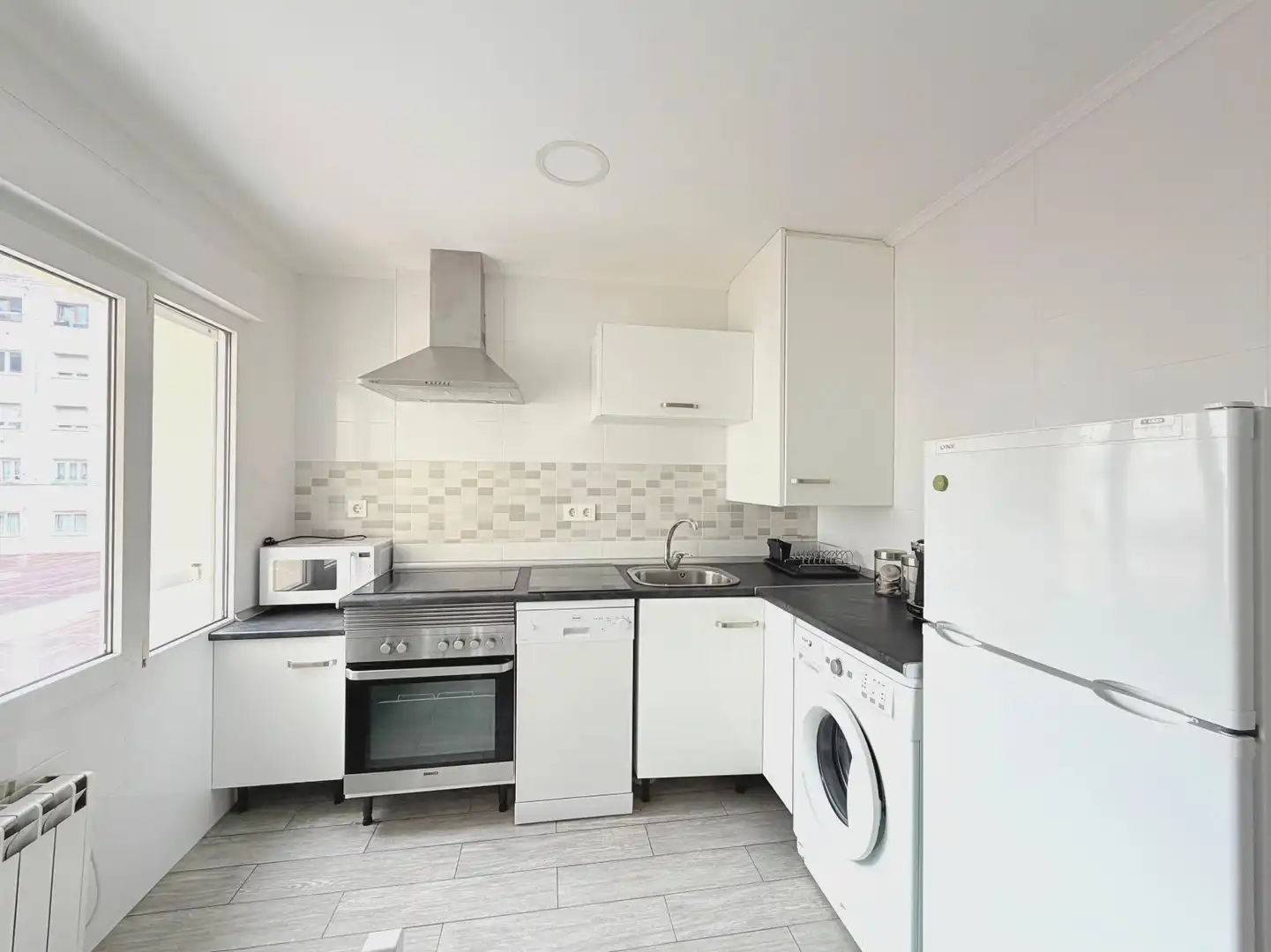 Cocina de Piso en venta en Gijón  con Calefacción y Amueblado