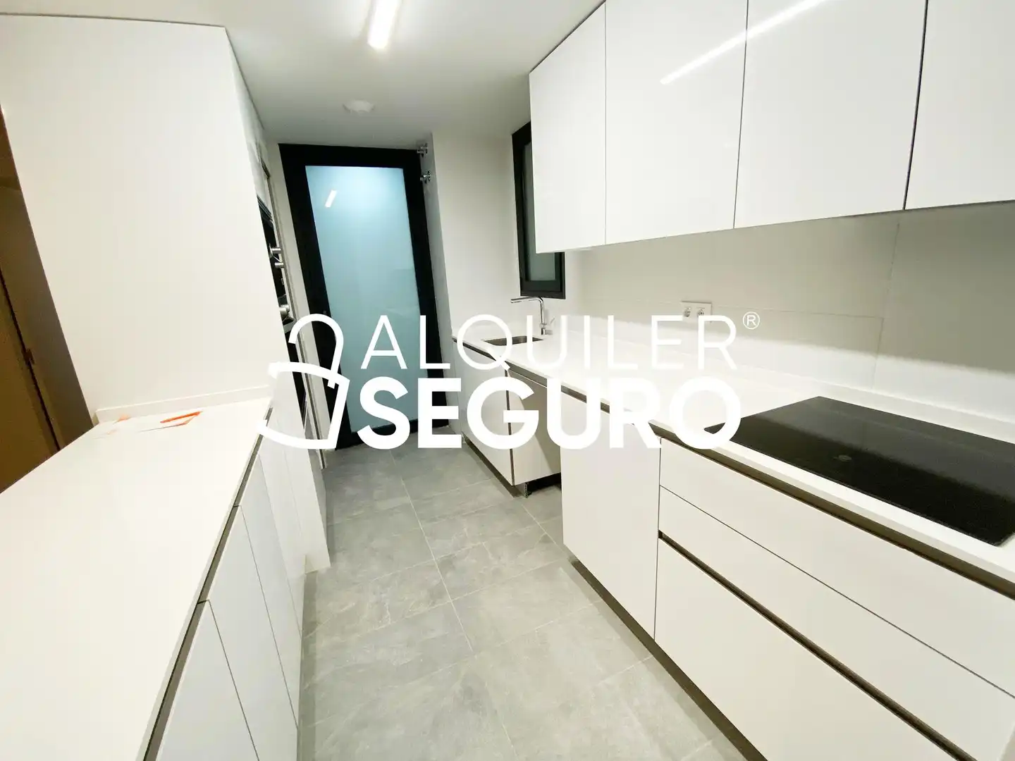 Kitchen of Flat for rent in Madrid  with Air Conditioner, Heating and Terrace